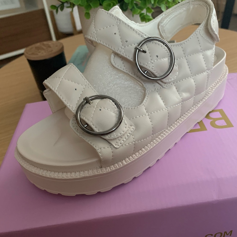New Berness sandals